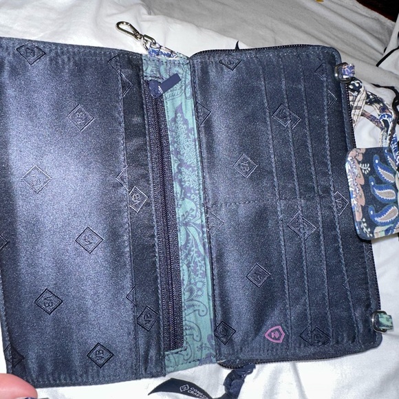 vera bradley wallet/crossbody - Picture 6 of 8
